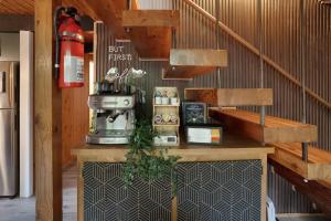 Sequoia A-frame Nirvana: Modern + Views + Hot Tub