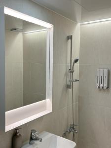 Phòng Đôi Loại Sang (Deluxe Double Room)