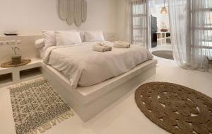 Mediterranean 2BR Tropical Villa Near Pererenan Beach, Canggu