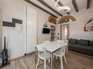 I-Host Apartment - Imbonati 6