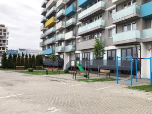 Esther Apartment - elevator, balcony, free private parking, self check-in