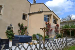 Maisons de vacances Gite Les Claouzals : photos des chambres