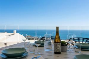 Panoramic Sea View Apartment Stupa Hills