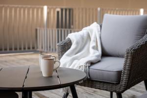 New Apt with 22m Terrace Central Parking I ᴄᴏʜᴏsᴛ