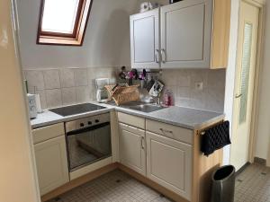 Appartements Villa Medaillon, Appartement prive dans villa, vue mer : photos des chambres