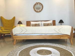 Tropical Pool Villa Canggu - Ololoca Berawa