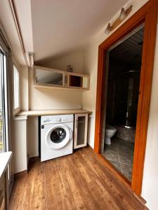 Private House at 38, Titsian Tabidze Turn, Tbilisi, Georgia