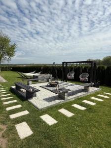 Chudzewo-dom nad jeziorem z jacuzzi