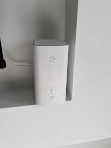 Sky-High 1BR, Luxury Luxe