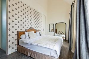 Modern 3BDR Villa - Central Canggu - Walk to Finns & Atlas Beach Club