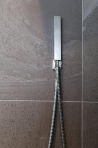 Cohost Partners Charming 2BR in Cardiff with Parking