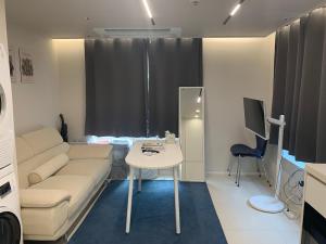 Lotte Tower view terrace house