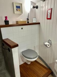 Maisons d'hotes Pierres-Blanches : Chambre Double avec Terrasse