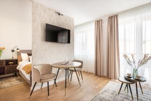 Rose Garden Residence - Boutique Apartments in City Center