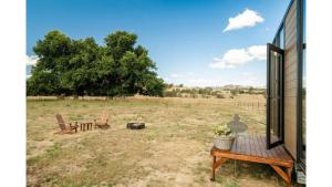 JBJK Homestead by Tiny Away