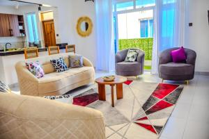 Coastal 3BR Vibe, GEM in Nyali