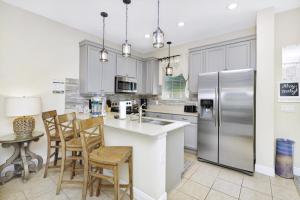 Seas The Day Cottage Near Disney With Margaritaville Resort & Island H2O Access - 8001Ff