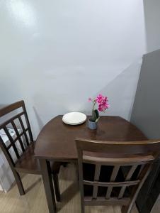 Miyas Crib Staycation B