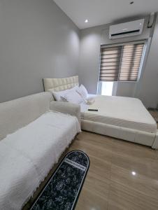 Miyas Crib Staycation B