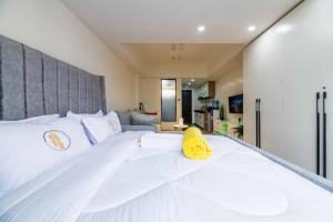 Executive studio apartments in kilimani with breathtaking city views child playground swimming pool and ample parking