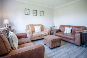Larkfield - 3 Bedroom Holiday Home - Penally