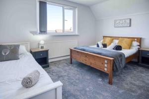 Larkfield - 3 Bedroom Holiday Home - Penally