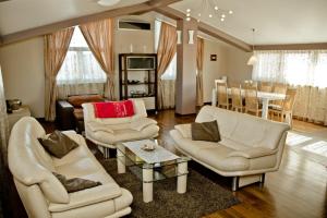 Apartment St James