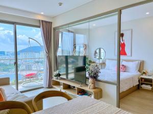 Gạos Homestay - The Song