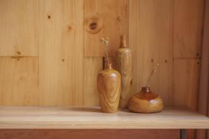 Selayang Oribu - Cabin on the Mountain