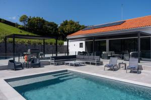 Casa Pura Vida - Heated Pool and Sea View