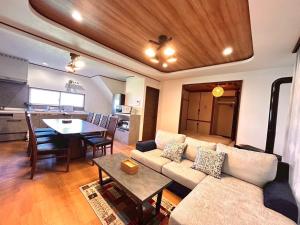 かんたろうもねたろうの円宿ーNew! 広々115m最大11名 空港10分 美瑛20分 ラベンダー畑40分 キッズエリア大好評!