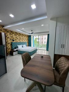 Hotel Elite Stay - Ashoka Nagar, Kharadi, Pune