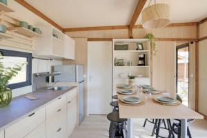 Campings Camping - Piscine - ccbbdag : photos des chambres