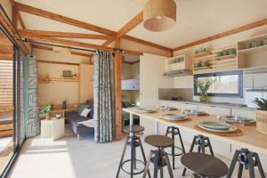 Campings Camping - Piscine - ccbbdag : photos des chambres