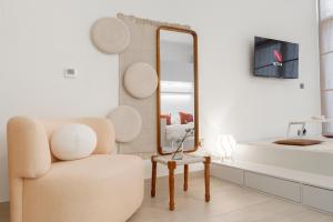 New Modern Japanese Style Studio by Downtown