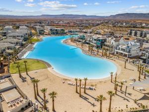 Rock n Relax at Desert Color townhouse