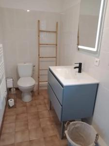 Maisons de vacances Maison conviviale a Epreville-en-Lieuvin avec jardin : photos des chambres