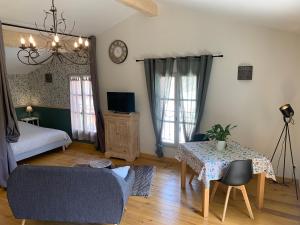 Appartements Gite de campagne - Vue jardin- Piscine : photos des chambres