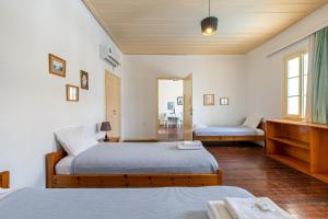 The Orestis Old Cottage House