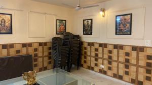 Bhakti Dham Hotel
