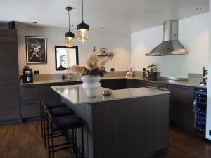 Social villa near the sea!