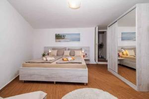 Apartments in Selce 41668