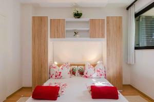 Apartments in Selce 41668