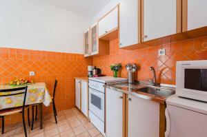 Apartments in Selce 41668