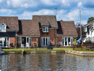 Rebel - 3hvězdičkové hotely ve městě Wroxham