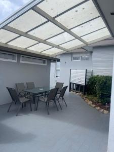 Sydney Moorebank 4 bed house close Liverpool
