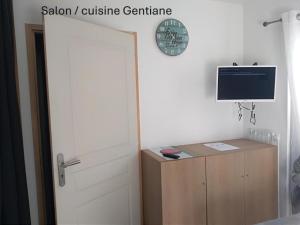 Appartements Le Relais Charraud : Studio avec Terrasse