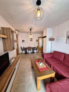 2 minutos de la playa andando!!