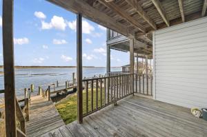 Duck Harbor At Waters Edge