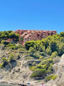 Frontview Sea Vista